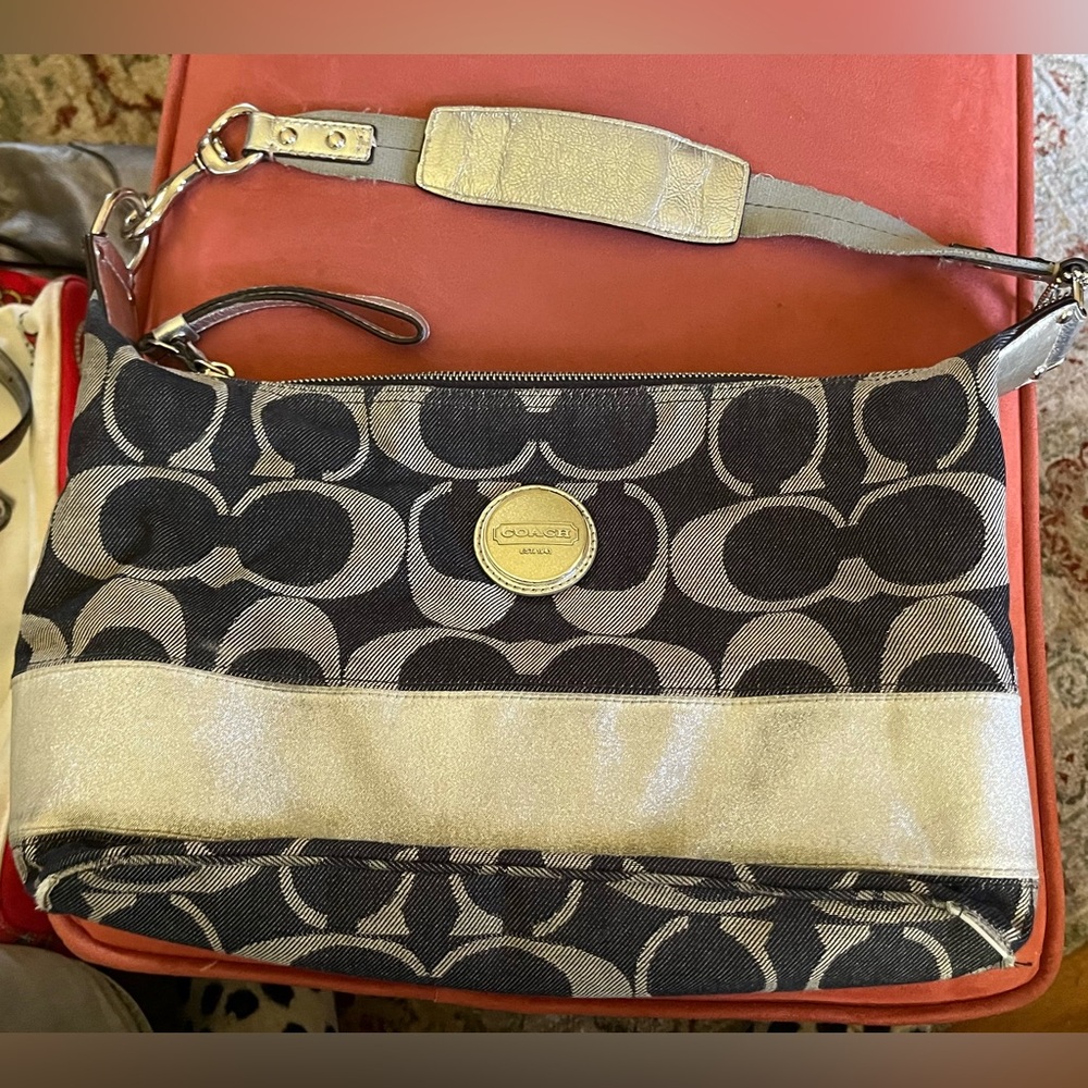 Coach handbag. Well-used but still in good condition.$10